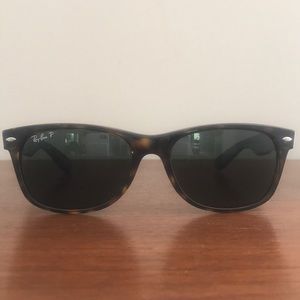 Ray-Ban *NEW WAYFARER CLASSIC* Sunglasses